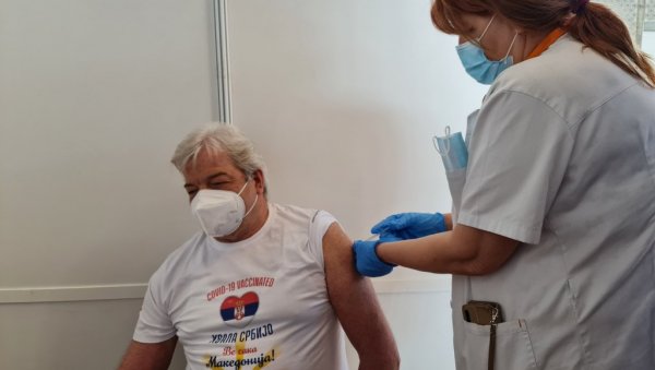 ГУЖВА У ВРАЊУ: Грађани Северне Македоније похрлили на имунизацију