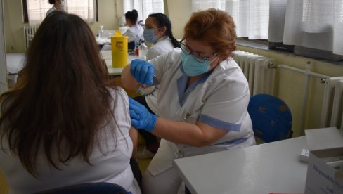 NASTAVLJENA IMUNIZACIJA: U Kikindi dato 30.00 doza vakcina, obe dobilo nešto više od 13.100 građana