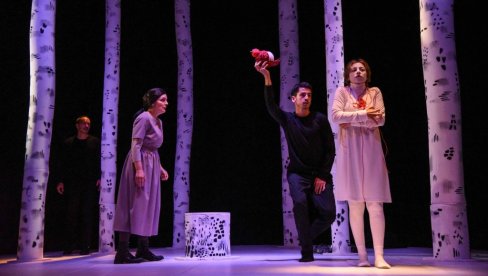 BAJKA ZA DECU I ODRASLE: PremijeraPriče o majci u Malom pozorištu Duško Radović