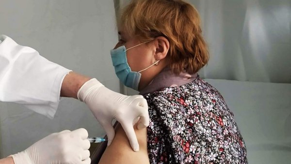 РАСПОРЕД ИМУНИЗАЦИЈЕ У ЋУПРИЈСКИМ СЕЛИМА: Од понедељка вакцине се дају у Сењу