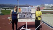 KOPLJE LETI NAJDALJE  NA SVETU Mlada atletičarka Adriana Vilagoš spravu hitnula čak 60,46 metara