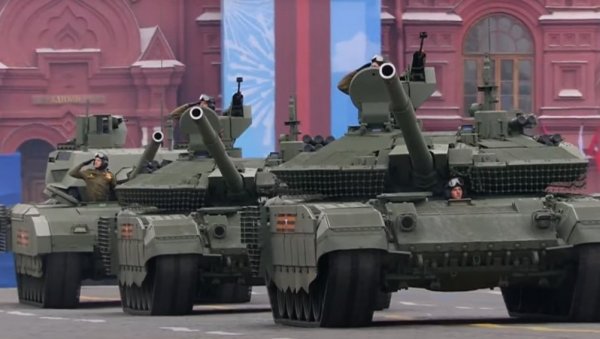 НЕМАЧКИ МЕДИЈИ: Путин на Паради победе показао главни адут Русије (ВИДЕО)