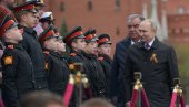 RUSIJA U SUZAMA ZBOG PUTINA: Gest predsednika na paradi u Moskvi mnogima zapao za oko (VIDEO)