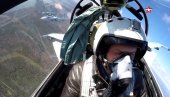 RUSI OBJAVILI SNIMAK INCIDENTA: Pogledajte kako su presreli američki avion iznad Crnog mora (VIDEO)