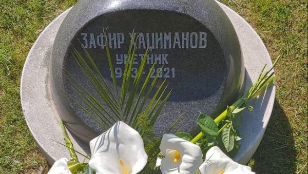 ЗАФИРОВА УРНА ПОЛОЖЕНА У АЛЕЈИ: Васил Хаџиманов објавио гробно место свога оца