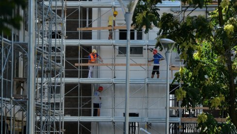 PROSEČNA KVADRATURA STANOVA 74 M2: Investitori nisu gubili vreme, u julu izdato 2.278 građevinskih dozvola