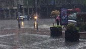 НАЈНОВИЈЕ УПОЗОРЕЊЕ РХМЗ-А: У Србију стиже велика количина падавина - ови делови земље ће бити на удару