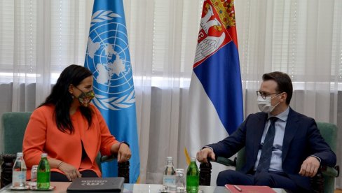 NA KOSOVO SE VRATILO SVEGA DVA ODSTO RASELJNIH: Petković razgovarao sa šeficom Kancelarije Visokog komesarijata UN za izbegice u Srbiji