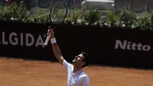 ĐOKOVIĆ DANAS OPET NA TERENU: Novak se protiv Italijana bori za finale Rima