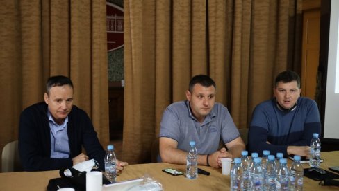 NOVI ZASADI UZ SUBVENCIJE DRŽAVE: U Vršcu predstavljena strategija podrške vinarima i vinogradarima