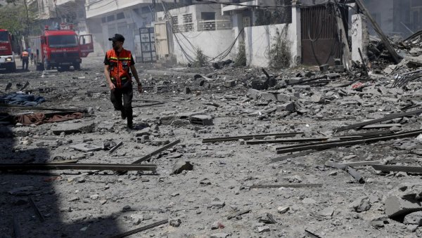 ПОЧИЊЕ ОБНОВА: Египат послао помоћ у Газу