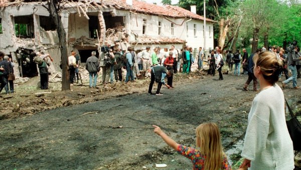 И БЕБЕ ИМ БИЛЕ МЕТА: Пре 22 године НАТО је бомбардовао КБЦ Драгиша Мишовић и убио десеторо недужних људи (ФОТО)