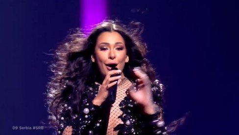 САЊА ВУЧИЋ ПОКАЗАЛА НОВУ ТЕТОВАЖУ: Ево које је њено значење