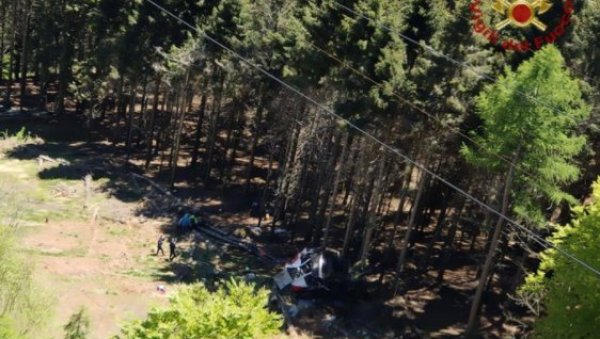 ТРАГЕДИЈА У ИТАЛИЈИ: Деветоро погинуло у паду кабине жичаре, повређено двоје деце