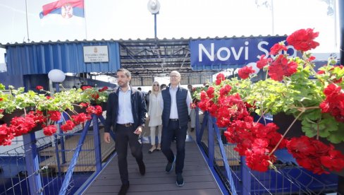 ГРАД ОТВОРИО ВРАТА ЗА БРОДОВЕ И ТУРИСТЕ: У Новом Саду отворен обновљен путнички терминал