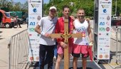 ODRŽAN OSTROŠKI POLUMARATON: Radoš sa krstom istrčao 21 kilometar, pobedio Srđan Samardžić iz Brčkog (FOTO)