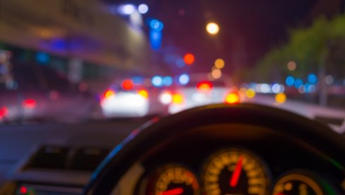 VOZAČI, OPREZ: Opasnost od poledice, pojačan saobraćaj na prilaznim putevima većih gradova