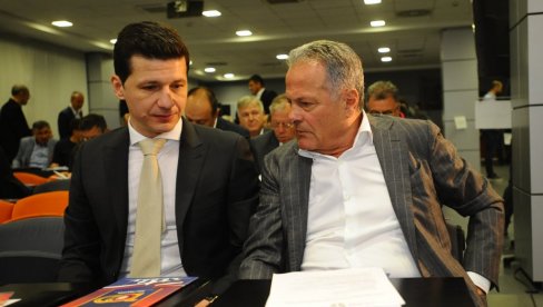НОВА НАДА ИЛИ ИМПЕРИЈА УЗВРАЋА УДАРАЦ? Пантелић: Нећу одустати од борбе за српски фудбал! Бјековић:Ово не служи никоме на част