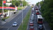 RADOVI U POŽEŠKOJ, KOLONE KA ČUKARICI: Zbog postavljanja nove kanalizacione mreže, od juče je izmenjeno čak 14 linija javnog gradskog prevoza
