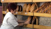 ВЕКНА ОСТАЈЕ 50 ЦЕНТИ: Министарство финансија, пекари и трговци постигли договор о ограничењу цене хлеба