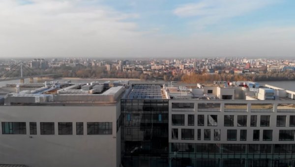 ДОЈАВА О БОМБИ У ЗГРАДИ РАДИО-ТЕЛЕВИЗИЈЕ ВОЈВОДИНЕ: Запослени евакуисани, провера у току