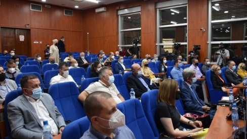 NIJE PREKINUTA INVESTICIONA AKTIVNOST: Prva sednica Parlamenta privrednika Jablaničkog i Pčinjskog okruga