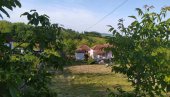 ОАЗА НА ДЕДОВИНИ: У селу Венчане код Аранђеловца ускоро дневни боравак за особе са аутизмом