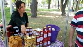 КУВА ЏЕМ ОД ЉУТИХ ПАПРИЧИЦА: Душица Соколов из Раките код Пирота припрема необичне специјалитете