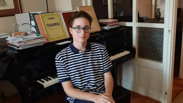 ПИЈАНИСТА ИПАК НИЈЕ КРИВ: Владимир Аћимовић из ниша ослобођен одговорности због прегласног свирања