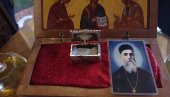 MOLITVE ZA SRBE NA KiM: Relikvija iz Tumana u Kosovskoj Mitrovici