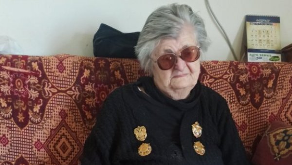 ПОРУКА МЛАДИМА: ЧУВАЈТЕ СРБИЈУ! Надежда Лукић (99), једна од ретких живих партизанки, старост у Руњанима проводи заборављена