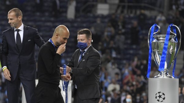 ПОТЕЗ ГВАРДИОЛЕ СА ДОДЕЉЕ МЕДАЉА ОДУШЕВИО: Свет бруји о ономе што је урадио тренер Ситија