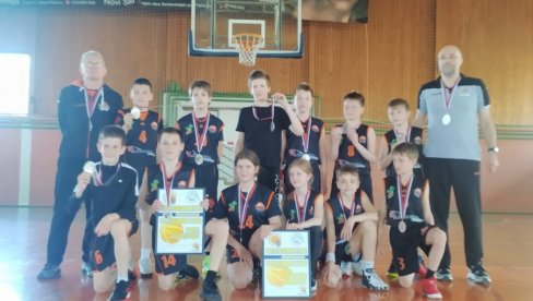 MALIŠANI ŽANJU ODLIČJA: Najuspešnija sezona košarkaškog kluba NS Basket 07