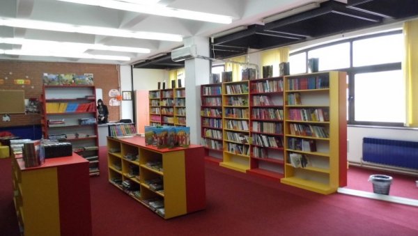 ЧИТАЛАЧКА ЗНАЧКА: Пиротска Народна библиотека промовише читање