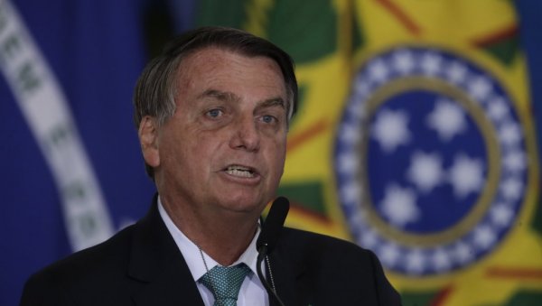 БОЛСОНАРО СЕ ОГЛАСИО ИЗ БОЛНИЦЕ: Председник Бразила открио како се осећа (ФОТО)