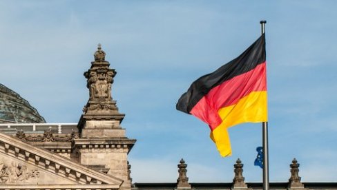 DEFICIT PONOVO VEĆI OD PRIHODA: Drugi najveći deficit od nemačkog ujedinjenja