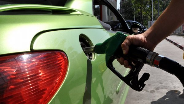 ПОСКУПЉУЈЕ ГОРИВО У ЦРНОЈ ГОРИ: Ево колике ће бити цене дизела и бензина