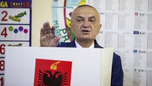 ОГЛАСИО СЕ ИЉИР МЕТА ПОСЛЕ ОПОЗИВА: Ево шта је албански председник поручио посланицима