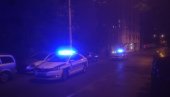САОБРАЋАЈКА У СУРЧИНУ: Теретно возило ударило у надвожњак, обустављен железнички саобраћај