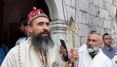 ИМАМО НА КОГА ДА СЕ УГЛЕДАМО: Епископ Методије на слави села и храма Вазнесења Господњег у Краљима (ФОТО)