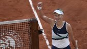 ISTORIJA SE PIŠE NA ROLAN GAROSU: Češka teniserka prva posle 20 godina može da osvoji trofej u singlu i dublu