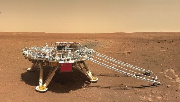 МИСТЕРИЈА РАЗРЕШЕНА: Откривено порекло непознатог предмета пронађеног на Марсу