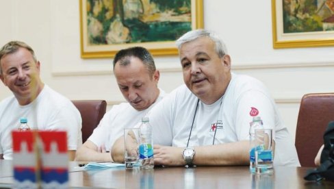 NERASKIDIVE VEZE SRPSKOG NARODA: Grupa dobrovoljnih davaoca krvi Crvenog Krsta Zvečan vratila se iz Banja Luke
