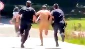 НЕВЕРОВАТАН СНИМАК ИЗ СПЛИТА: Потпуно наг мушкарац трчао кроз град, полицајци никако да га савладају (ВИДЕО)