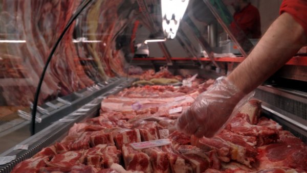 КИЛО ПИЛЕЋЕГ ФИЛЕА СКУПЉЕ 100 ДИНАРА ОД СВИЊСКОГ БУТА! Потрошаче у нашој држави изненадила нелогичност на тржишту меса