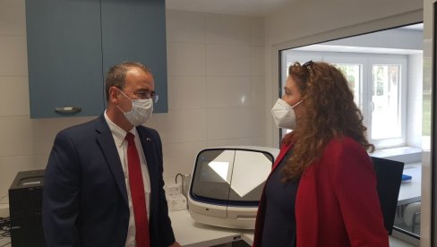ČITAJU GENE DA NACILJAJU BOLEST: Nova genetska laboratorija u Nišu, najmoderniji aparati za složene analize DNK