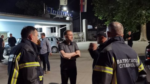 STEFANOVIĆ STIGAO U ČAČAK: Ministar ispred fabrike Sloboda sa nadležnim organima (FOTO)