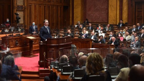 VUČIĆ OČITAO LEKCIJU KAMBERIJU: Predsednik progovorio o srpskom stradanju - Gde su ubice porodice Šutaković? (VIDEO)