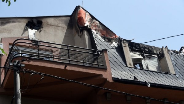 КРОВ СЕ УРУШИО, ЗИДОВИ СЕ КЛАТЕ: После пожара у Радоја Сомановића две породице остале без стана