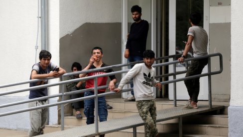 ZARAZA, ZLOSTAVLJANJE I GLAD: Deca u migrantskom kampu u SAD borave u jezivim uslovima